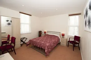 Cunard Apartments - Chambre