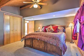 Lodge w/ Indoor Pool, Along Devil's Lake Park - Interiør