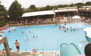 Chris & Eve Mansion - Pool