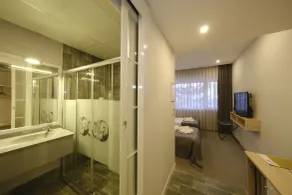 leto city hotel - Room