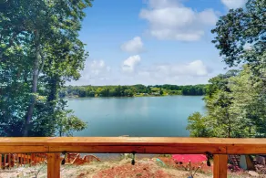 Hot Tub + Fire Pit: Lakeside Getaway, Dogs Welcome - Interior