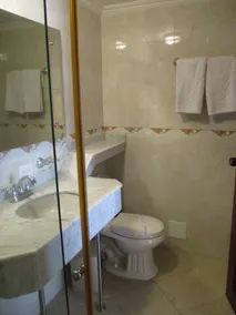 Hotel el Caimito - Bathroom