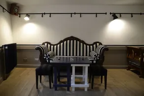 Auberge Communale de Carouge - Indtjeknings-/udtjekningsautomat