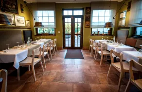 Akademia Kuraszków - Restaurante