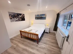 Spacious Comfortable 2 Bed Apartments in Oxford, Free Parking, OX2 Easy Access to City Centre & Hospitals - Værelse