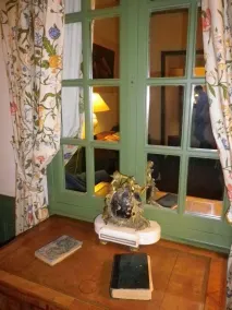 Hôtel Saint Jean Chalon-Sur-Saône - Coin salon dans le hall
