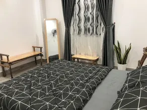 Adora Central Park hostel with rooftop and floating market tour - Room