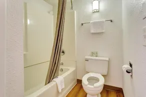 Motel 6-Vallejo, CA - Six Flags West - Salle de bain