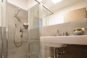 Apartment Hotel Christine - Baño