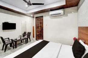 Super Hotel O Govind Nagar Kanpur Formerly Maharoopa Palace - Habitación