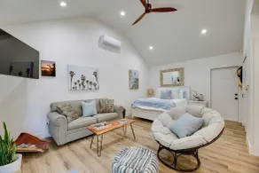 Upscale Whittier Hills Gem: 17 Mi to Disneyland! - Innvendig