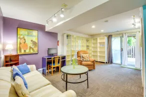 Close to Hospital & Dulles: Herndon Townhome - Interior