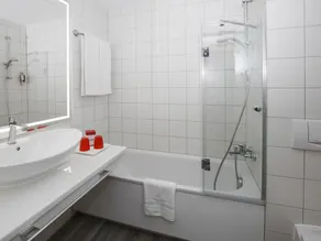 DORMERO Hotel Zürich Airport - Salle de bain