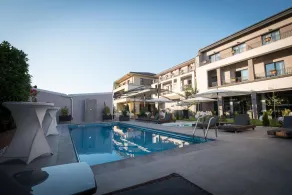 Nora Prestige - Pool