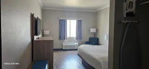 Days Inn by Wyndham Rockdale Texas - Værelse