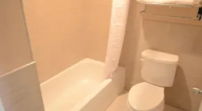 Regency Inn Humble IAH - Intercontinental - Salle de bain
