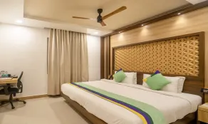 Treebo Golden Swan Pammal - Room
