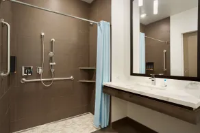 Best Western Plus Peppertree Nampa Civic Center Inn - Salle de bain