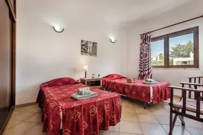 Exclusive Retreat in Vilamoura, Private Pool, Off-street Parking, Free AC & Wifi - Chambre
