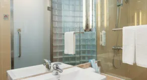 Holiday Inn Express Beijing Yizhuang by IHG - Badeværelse