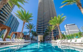 SLS LUX Brickell - Piscine