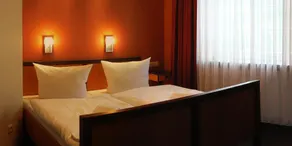 Haus des Volkes - Das Bauhaushotel - Room