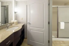 Homewood Suites by Hilton  Fresno Airport/Clovis, CA - Salle de bain