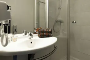 Hôtel Akena Caudry Cambrai - Bathroom