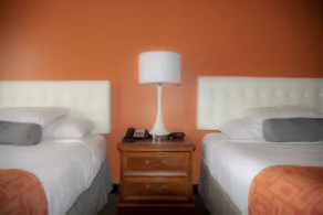 Howard Johnson by Wyndham Allentown/Dorney Hotel & Suites - Chambre