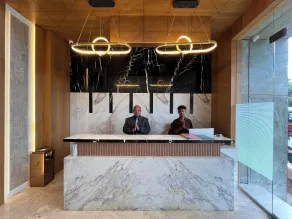 Esquire Hotel Near BKC Mumbai - Reception