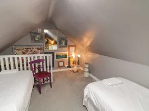 River View Cottage - cosy, sleeps 6, Sea View - Habitación