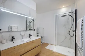 Château de la Roche - Bathroom