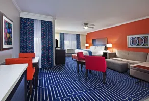 Holiday Inn Express & Suites Houston East by IHG - Habitación