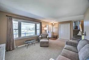 Rural Seneca House w/ Yard Near I-80 - Intérieur