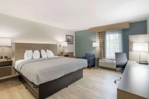 Quality Inn Newton at I-80 - Zimmer