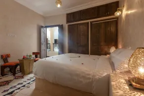Riad Salman - Room
