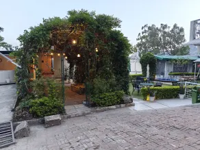 Maati Resort by The Lake Hill - Rezeption