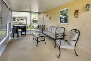 Walk to Lake Ariana Park! Home w/ Screened Porch - Interiør