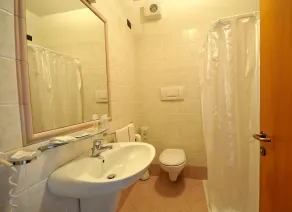 Hotel Antica Croce - Gardaslowemotion - Badezimmer