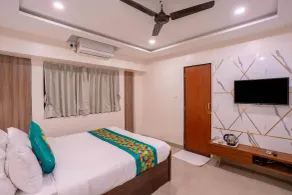 Treebo Royal Comfort Atithi - Quarto