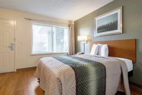 HomeTowne Studios by Red Roof Tacoma - Puyallup - Rum