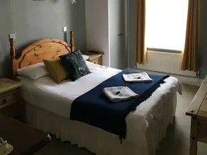 The George Hotel - Værelse