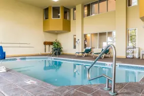 Comfort Suites Springfield I-70 - Piscine