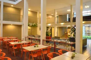 Malaka Hotel Bandung - Restaurant