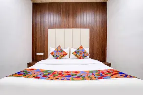 Fabhotel Sankalp Inn - Chambre