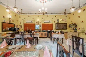 Suryaa Villa - A Boutique Heritage Hotel - Restaurant