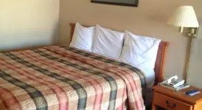 Deluxe Inn - Chambre