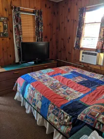 Pine Tree Motel & Cabins - Camera