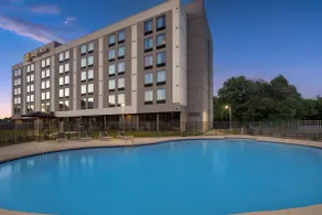 Hawthorn Extended Stay by Wyndham Nashville Airport/Opryland - Pool