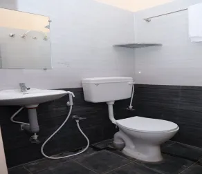 Hotel Suryaa Grand - Salle de bain